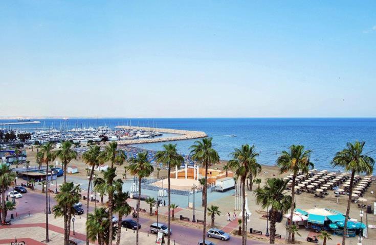 Paradise By The Sea Larnaca Buitenkant foto