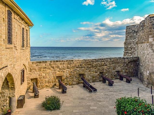 Paradise By The Sea Larnaca Buitenkant foto