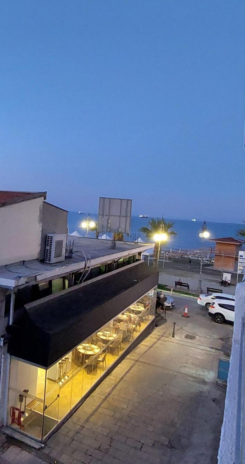 Paradise By The Sea Larnaca Buitenkant foto